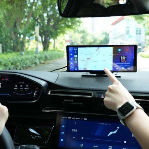 Intelligent Bilskärm – Lätt Navigation Och Inbyggd Kamera 