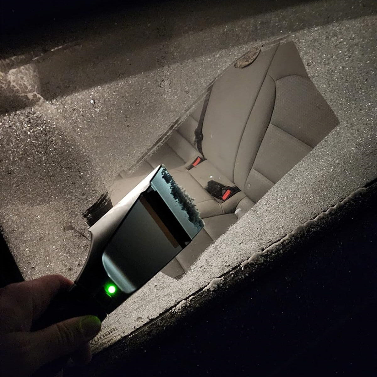 Elektrická škrabka na čelné sklo 12V — Čisté čelné sklo za pár minút 
