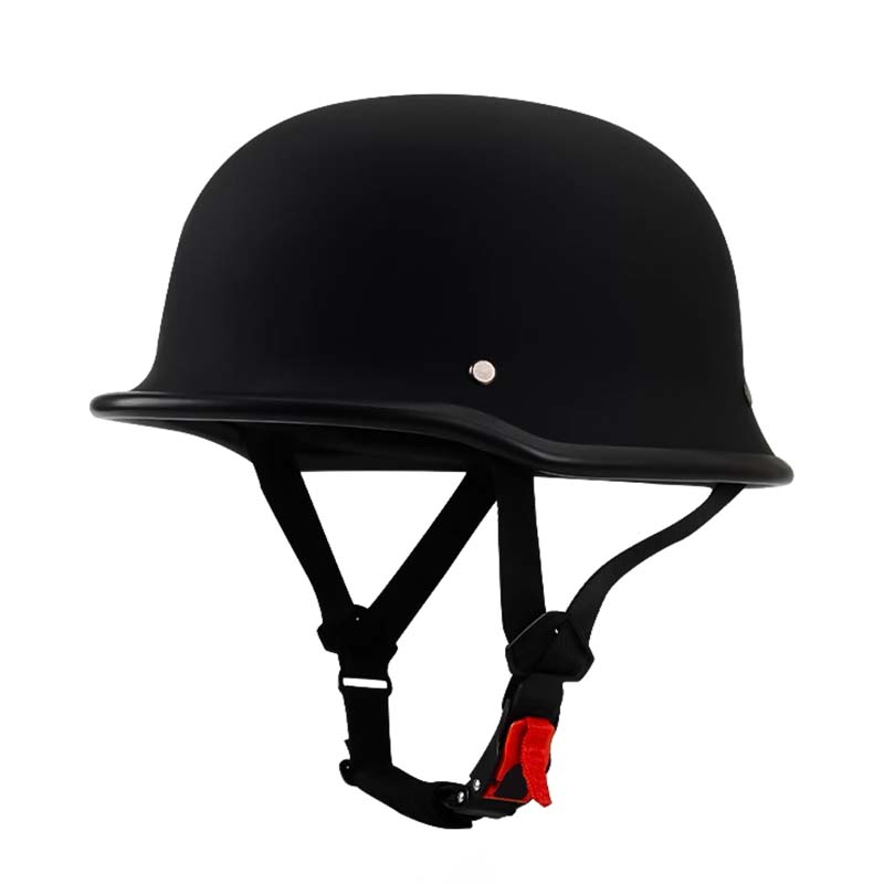 Motorradhelm im Militärstil – Schlichtheit und Sicherheit 