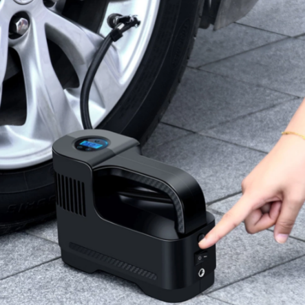 12V-os Digitális Hordozható Légkompresszor LED Lámpával — Biztonság és Éjszakai Használat 